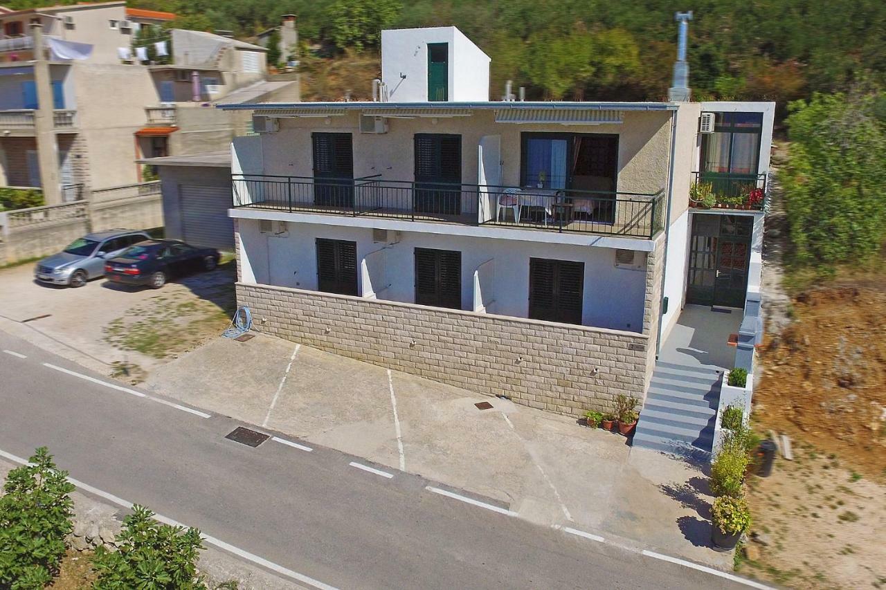 Apartmani Jurica I Ankica Brela Exterior photo